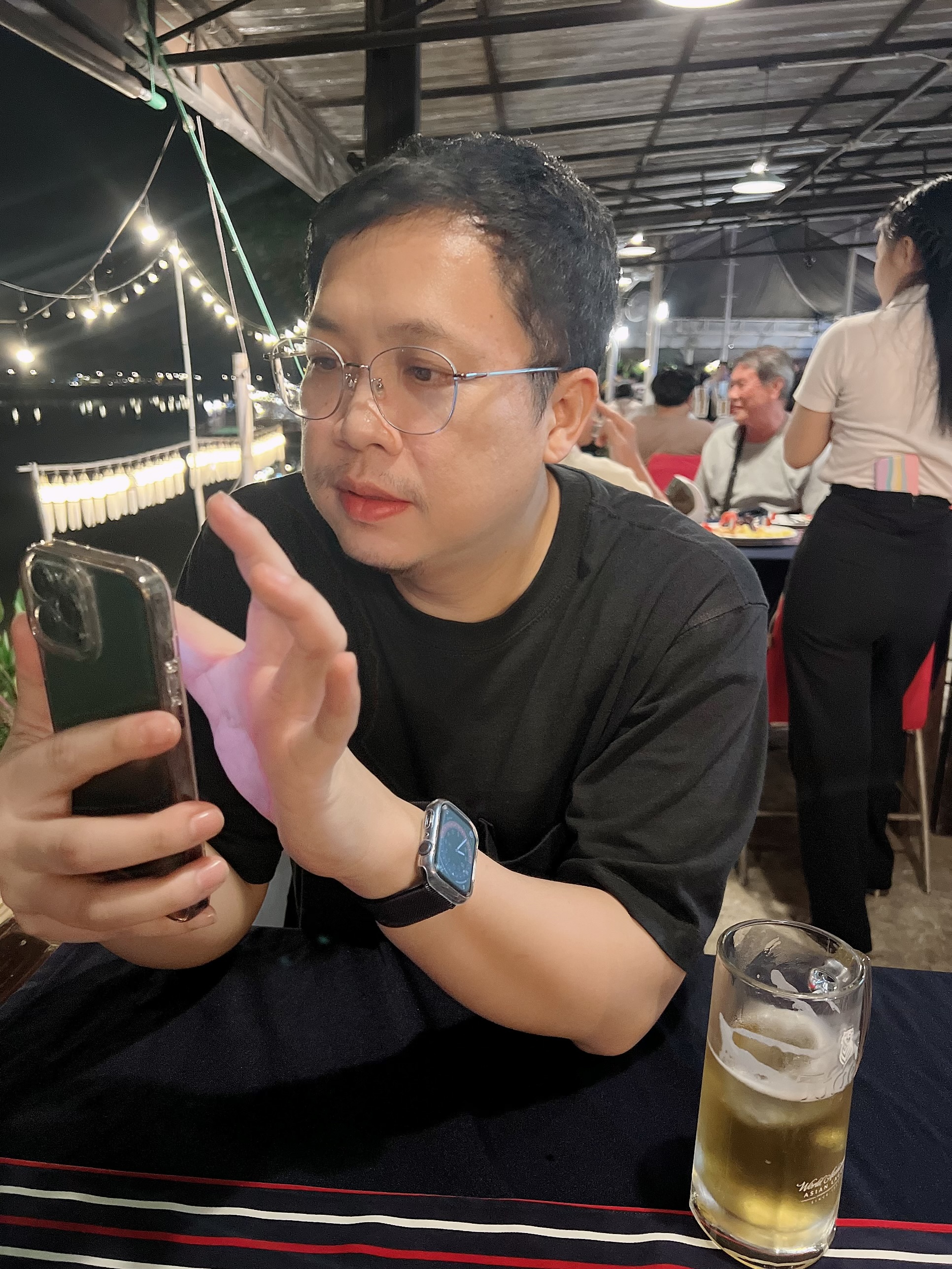สุหฤท ศรีสร้อย